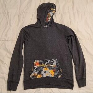 On the Byas Charcoal Gray Hawaiian Theme Pullover Men's Hoodie Sweatshirt Medium